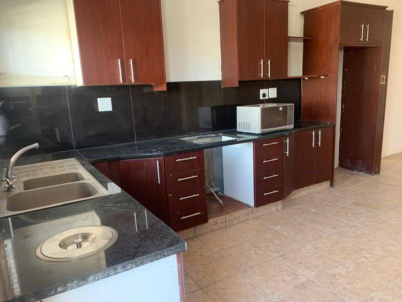 7 Bedroom Property for Sale in Belgravia Western Cape